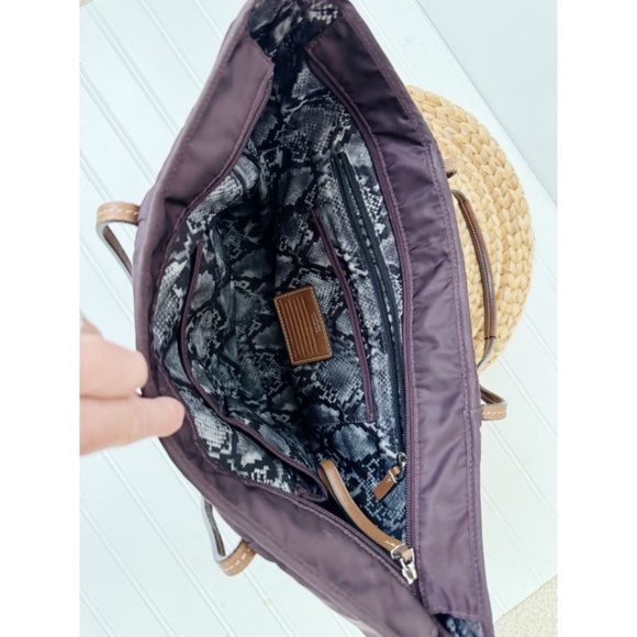 TUMI Purple Nylon & Leather Voyageur Quintessential Zip Double Handle Tote Bag - Picture 3 of 10